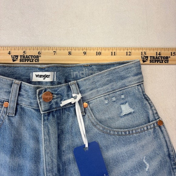 Wrangler High Rise Festival Bermuda Shorts Vintage Days Blue Denim 26 New - Picture 4 of 11